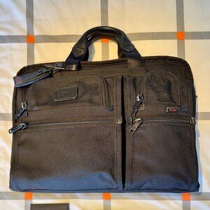 Tumi Alpha Compact Large Screen Laptop Brief